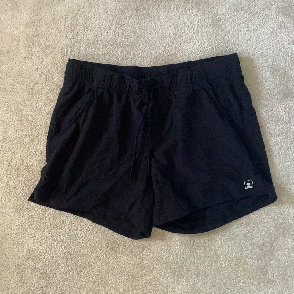 Running shorts